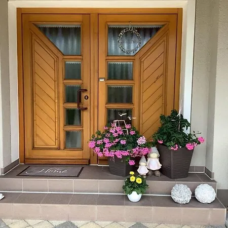 Lang Apartman *